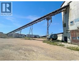 503 North Railway Street W, Image 3