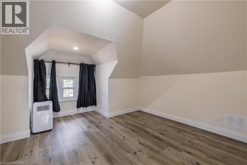 753 Colborne Street E Unit Upper