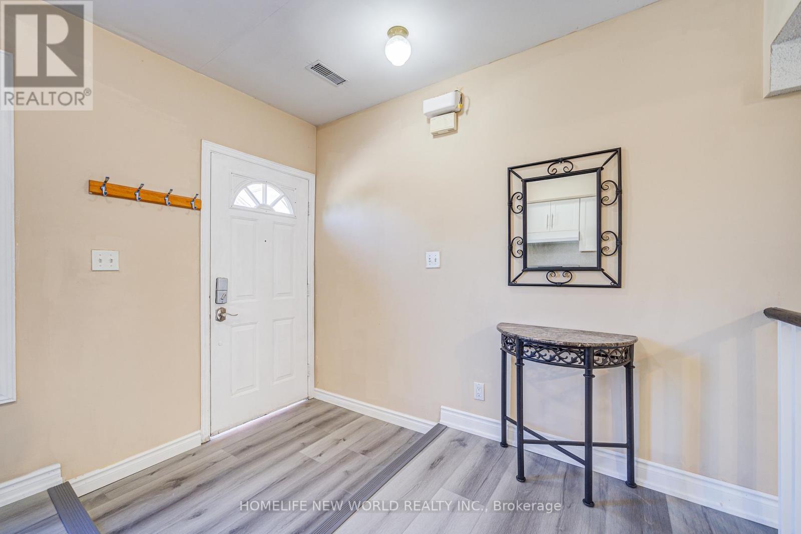 23 3895 Doug Leavens Boulevard