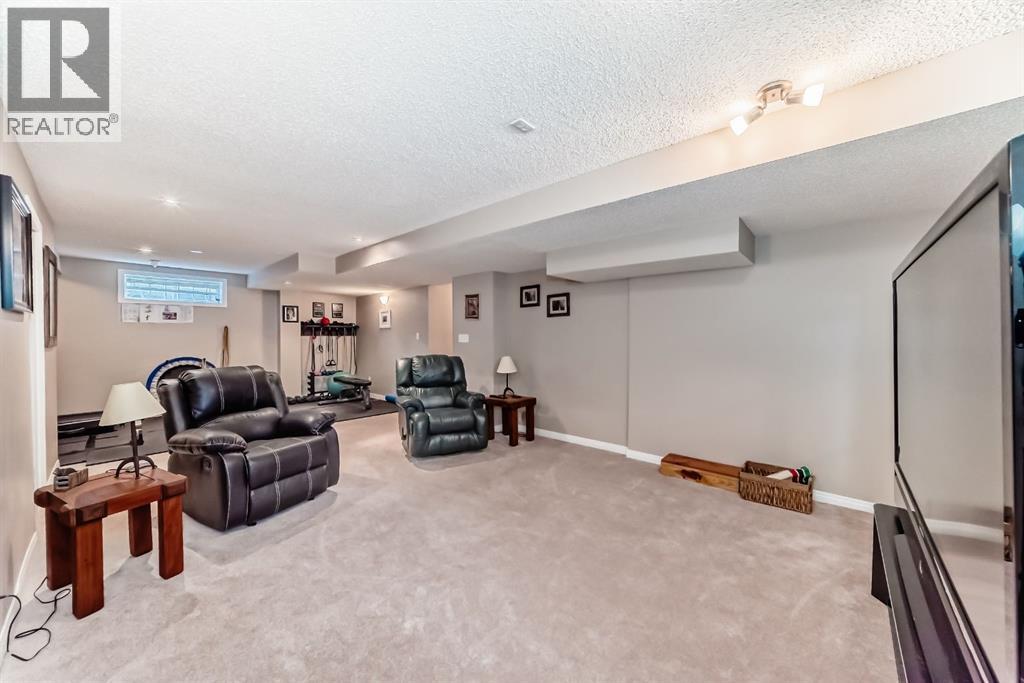 6 Gleneagles Close