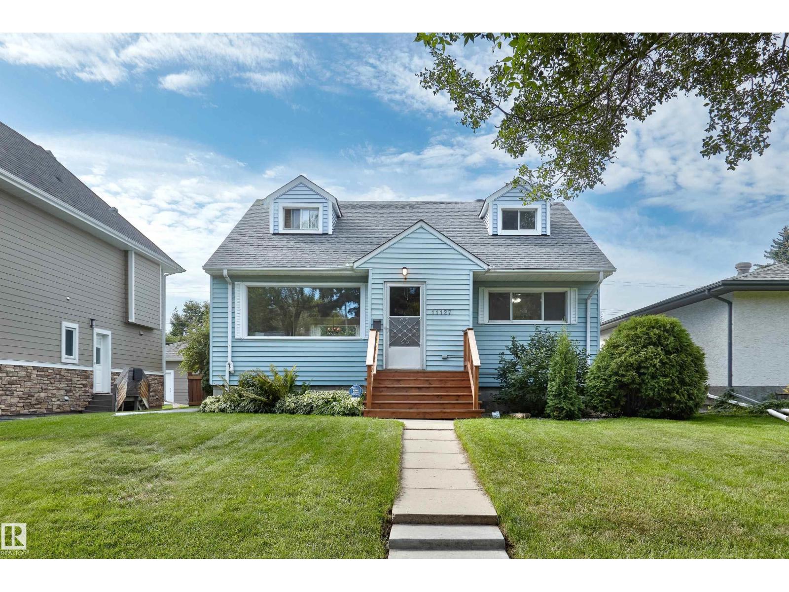 11127 71 Av Nw