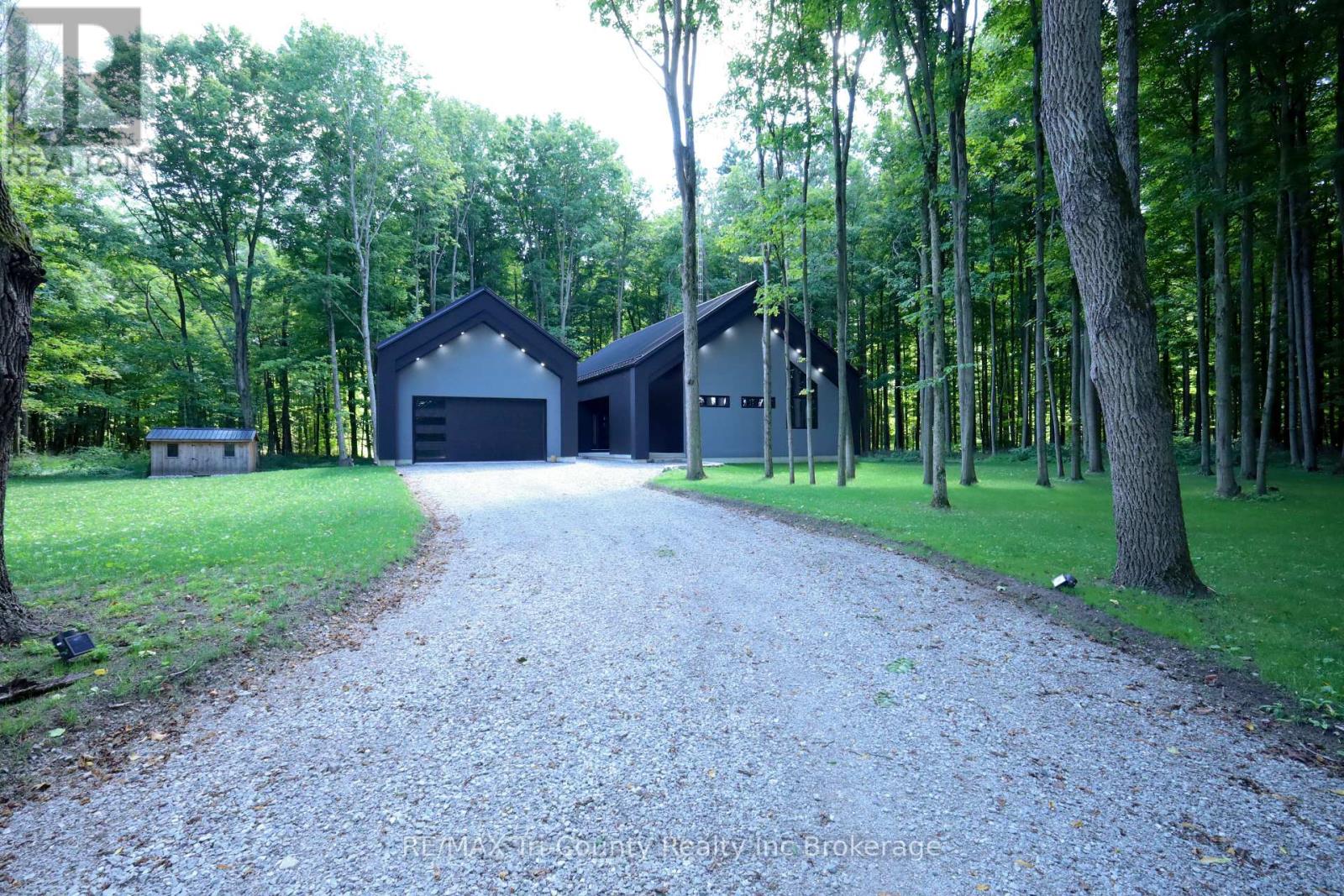1498 12 Th Concession Road