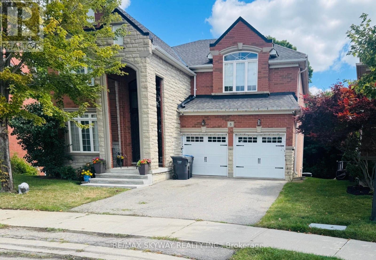 5 Lightheart Drive