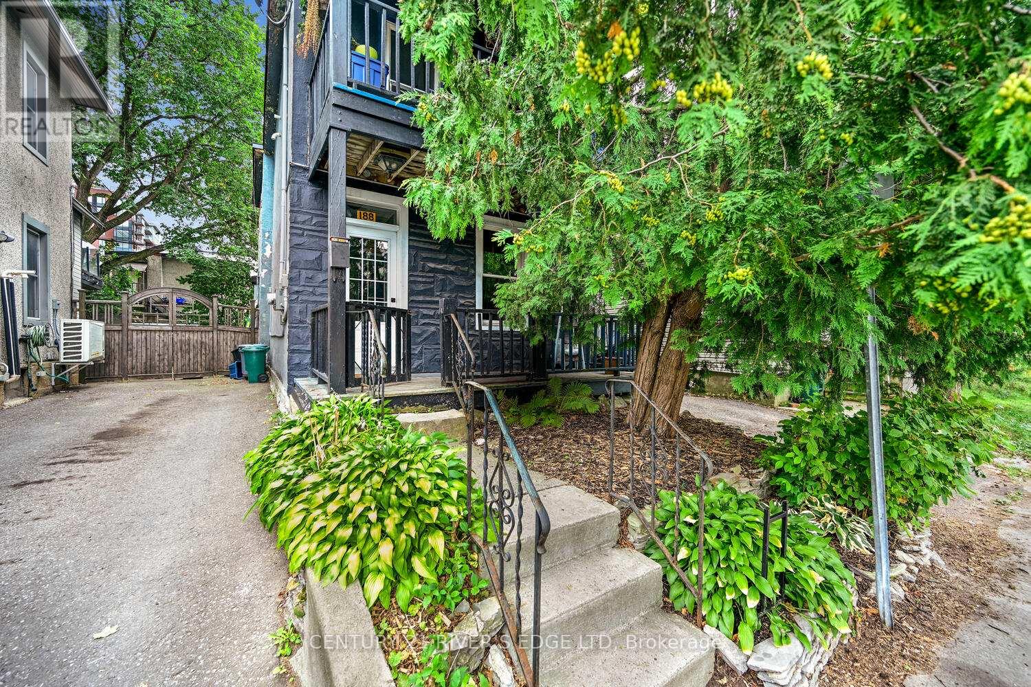 188 Armstrong Street