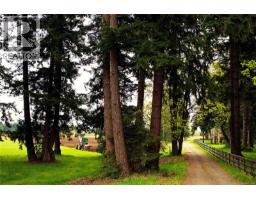 4692 Regent Rd, Oyster River, BC V9H1E3 Photo 2