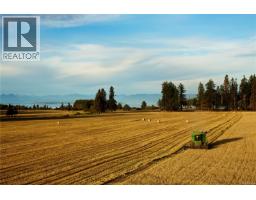 4692 Regent Rd, Oyster River, BC V9H1E3 Photo 3