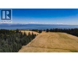 4692 Regent Rd, Oyster River, BC V9H1E3 Photo 5