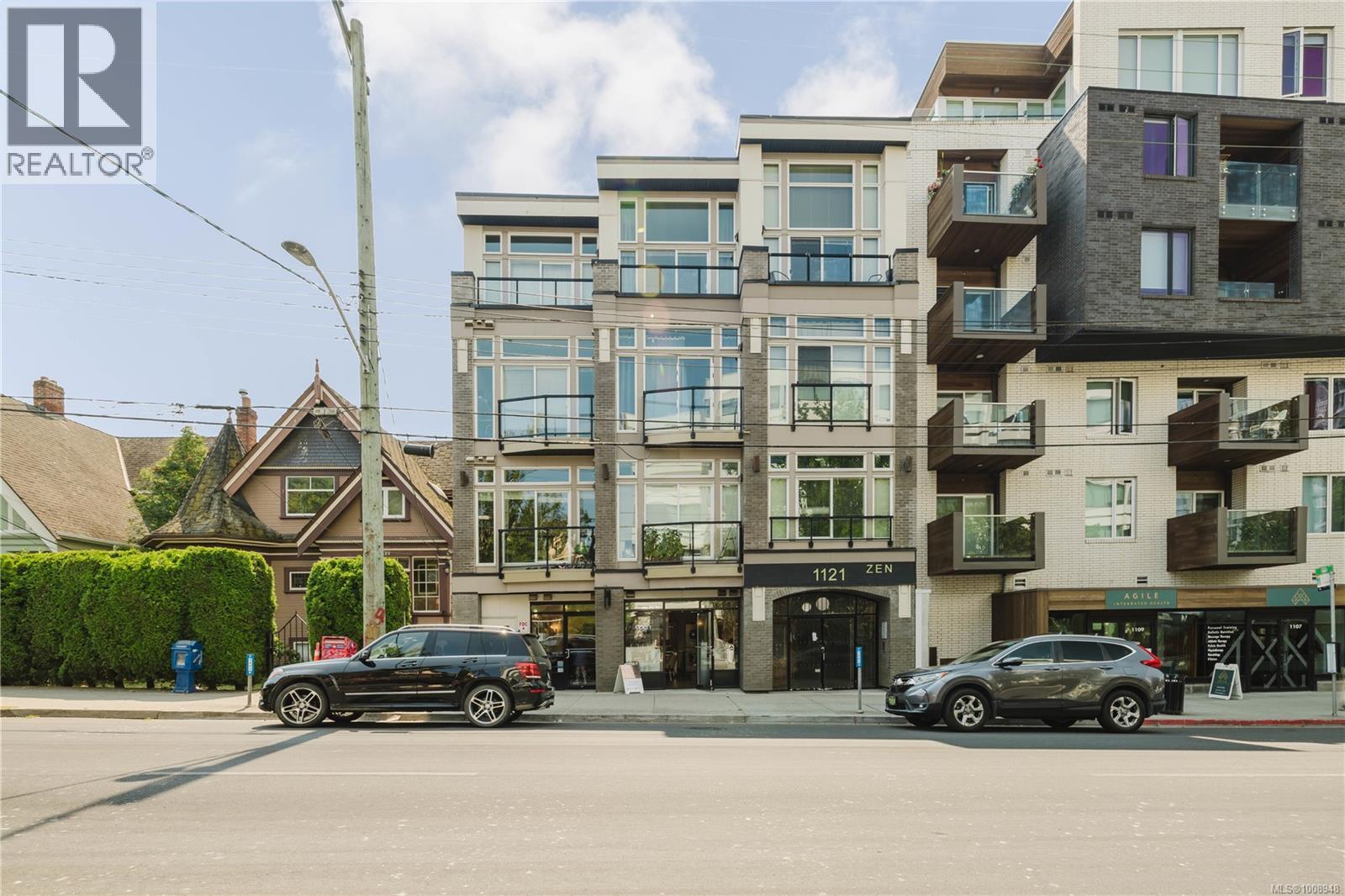 308 1121 Fort St