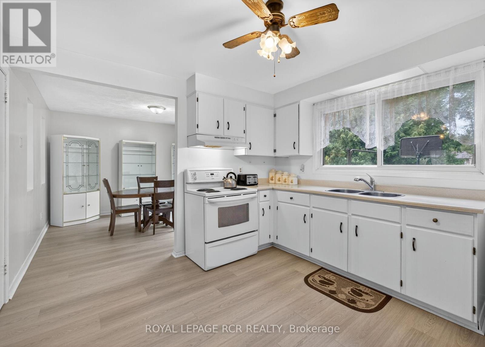 856 Magnolia Avenue