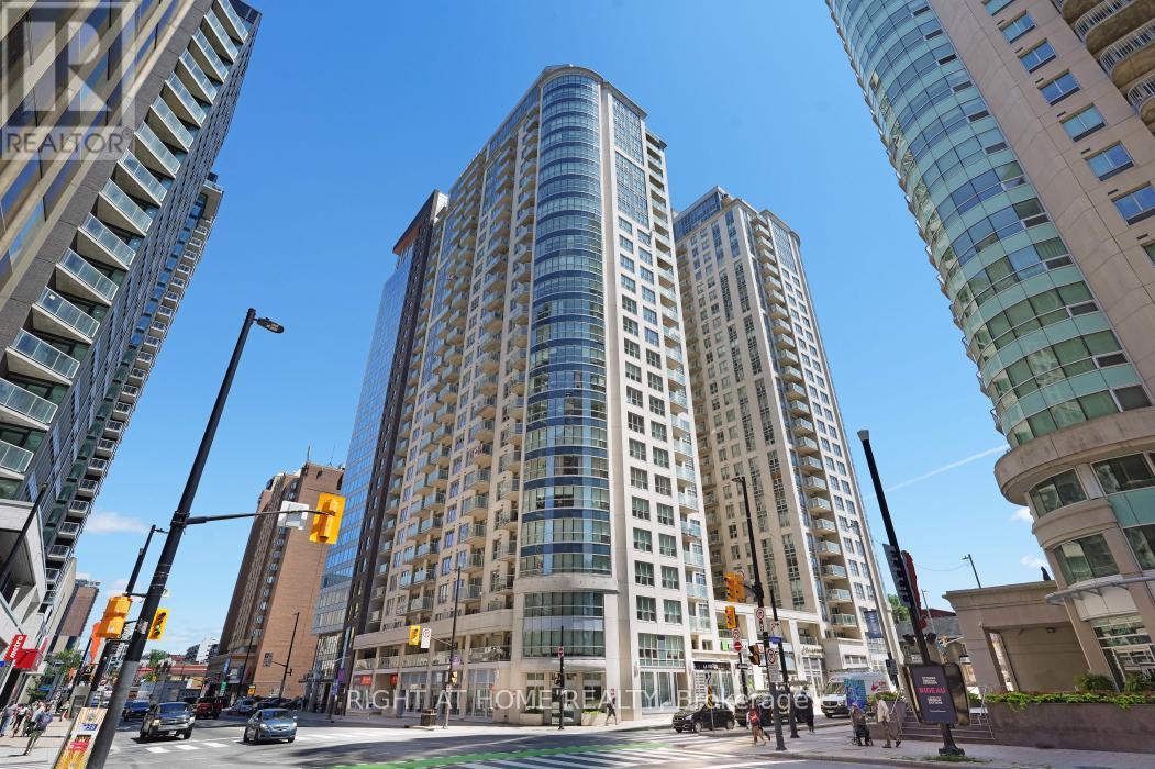 2802 242 Rideau Street