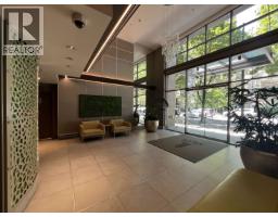 1203 928 Richards Street, Image 3