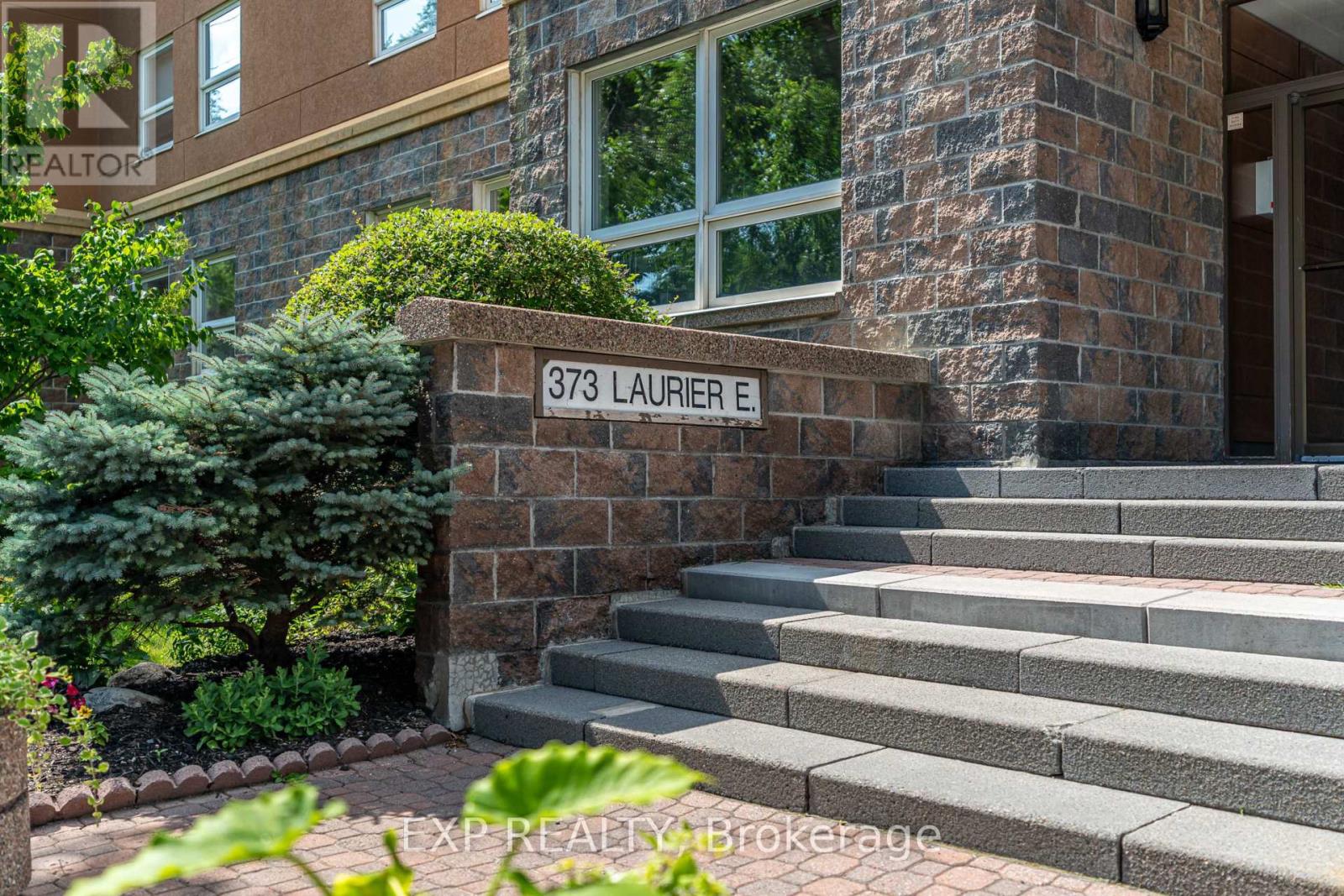 306 373 Laurier Avenue E