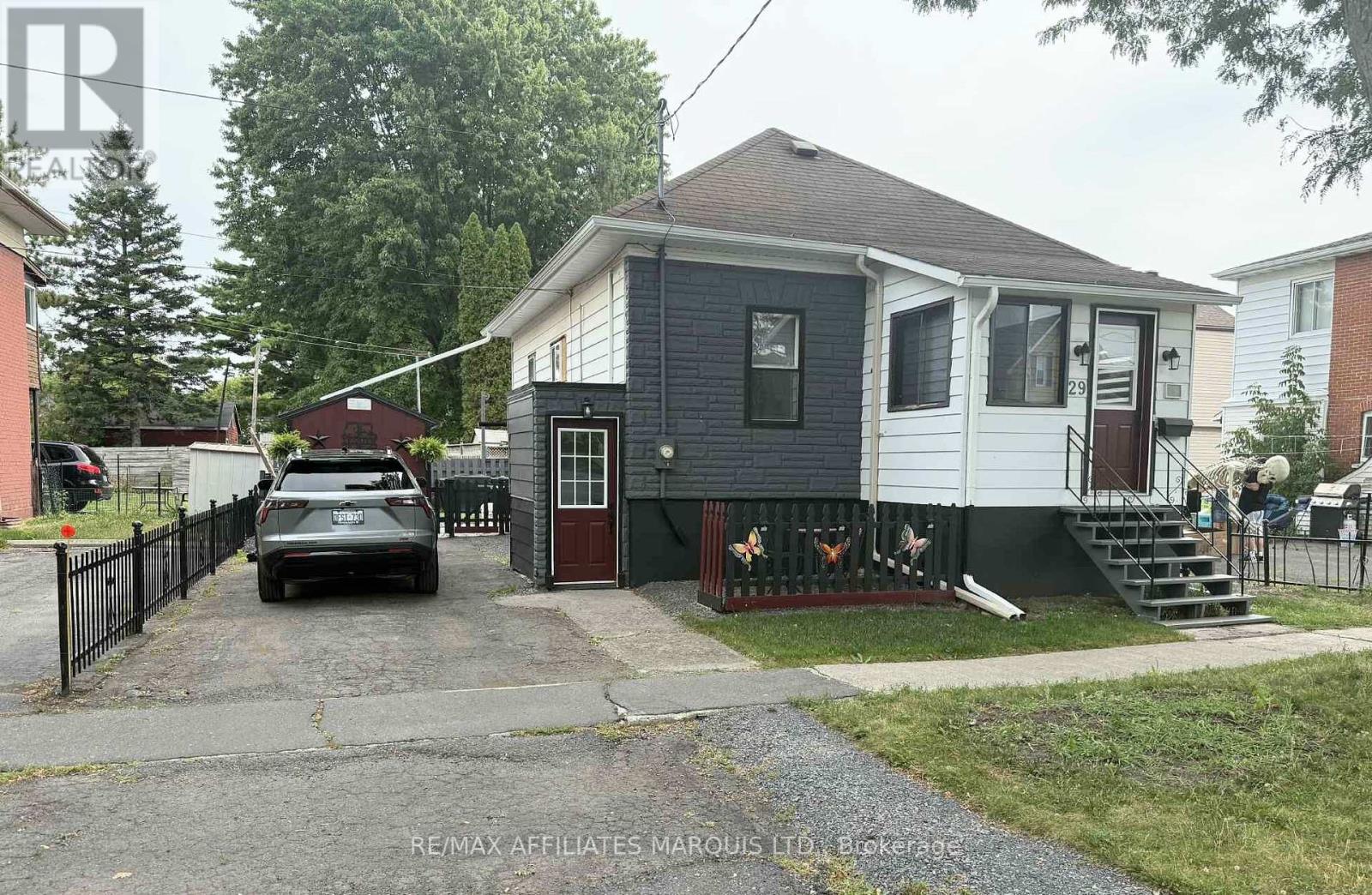 29 Seymour Avenue