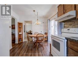 4425 Sawmill Valley Drive, Image 2