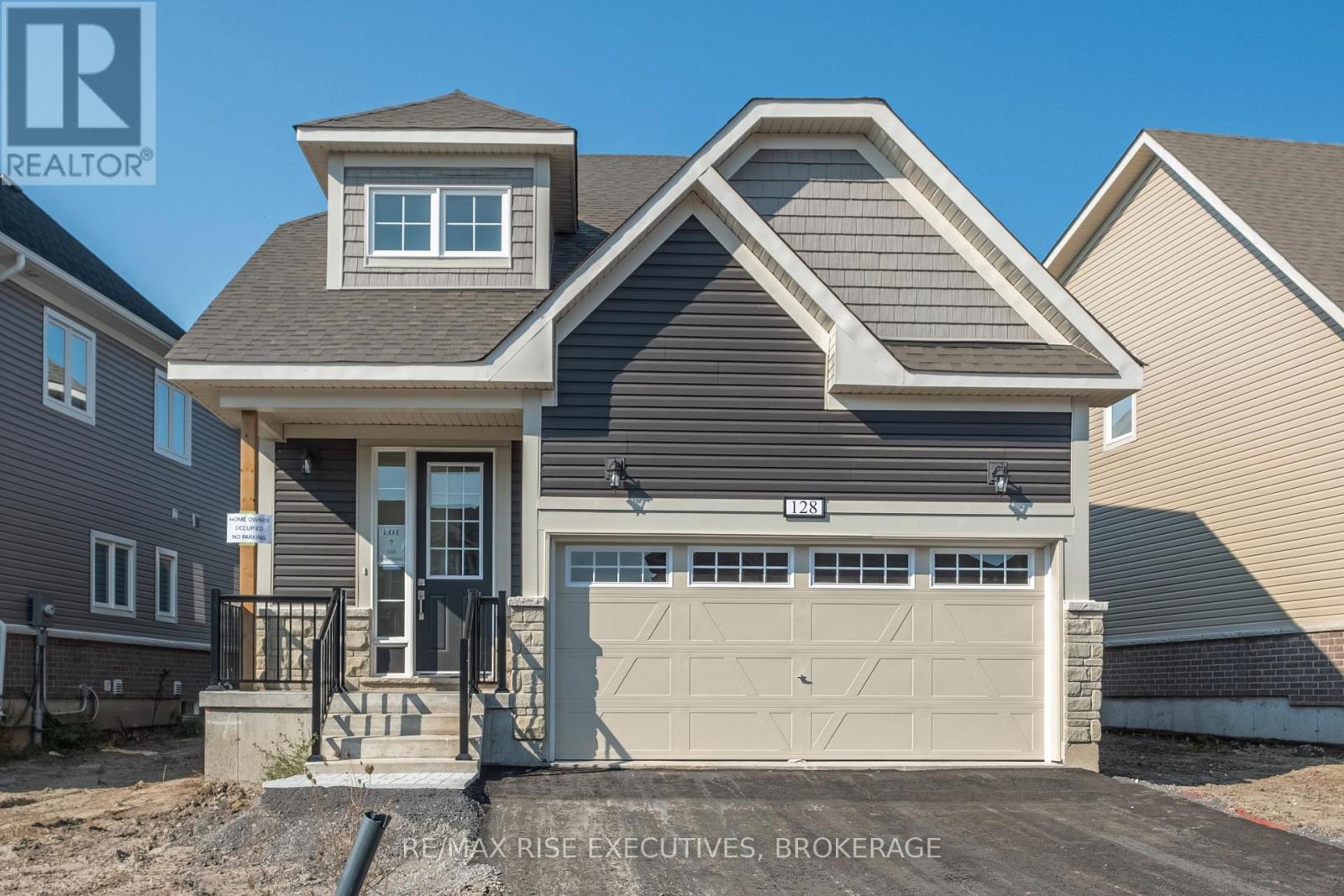 128 Gildersleeve Boulevard