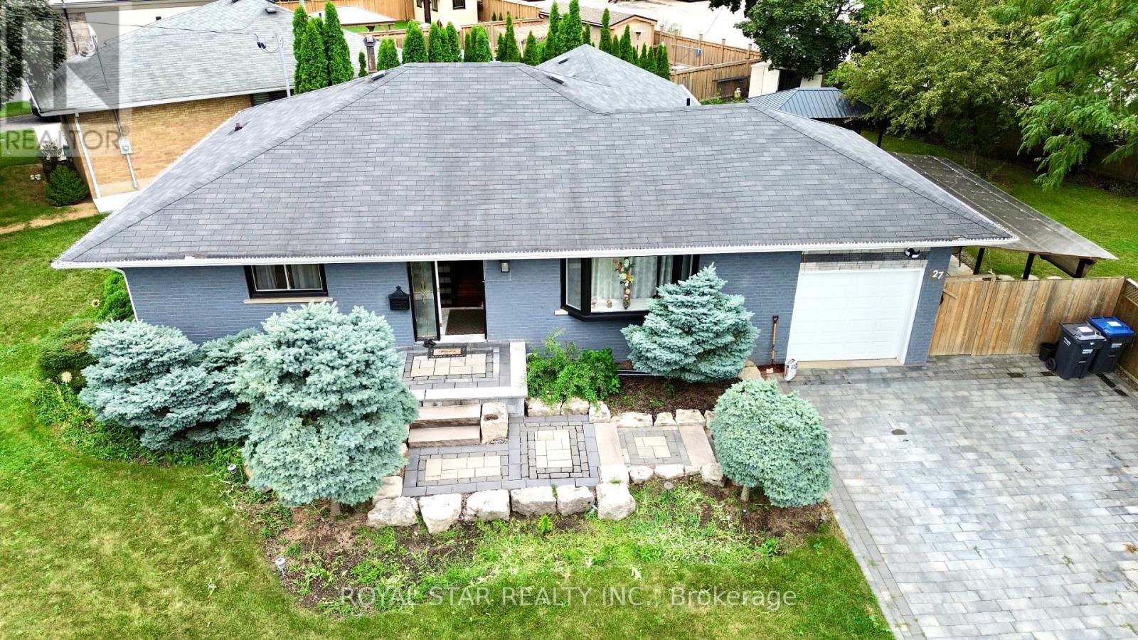 27 Matlock Avenue