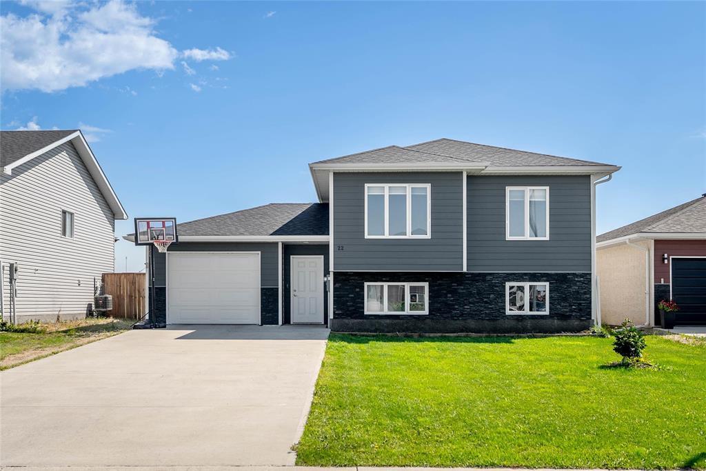 22 Crescentwood Drive