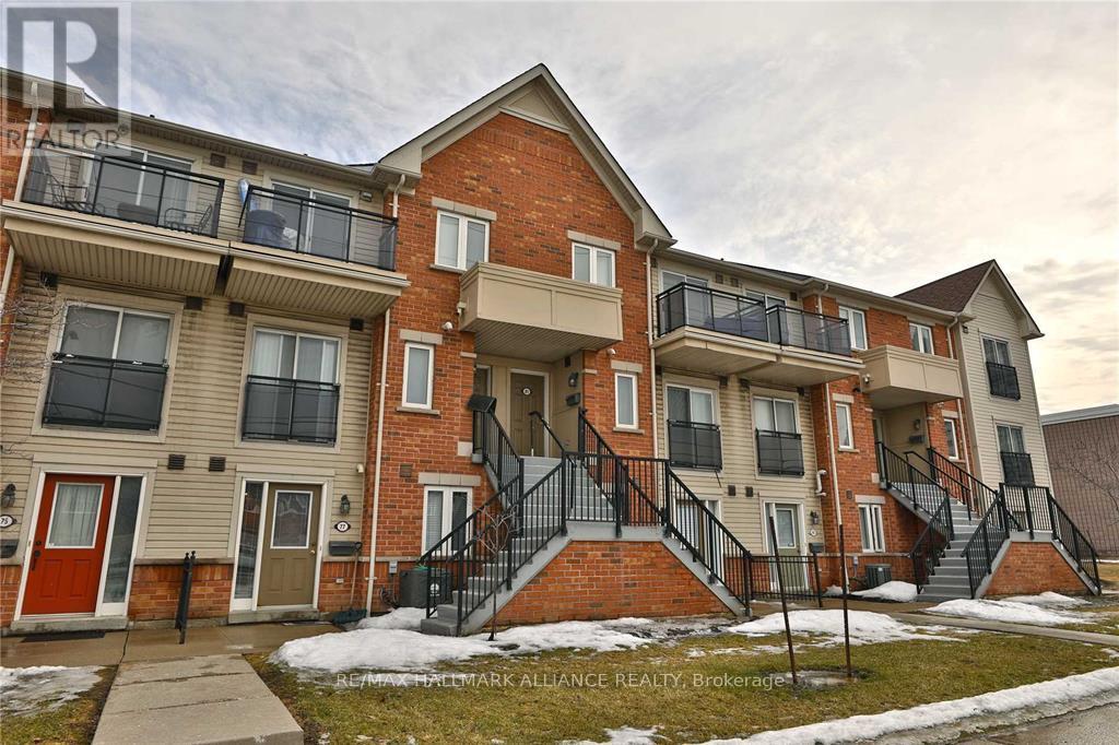 81 4620 Guildwood Way