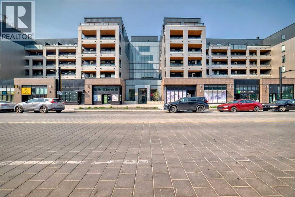 432 3932 University Avenue Nw