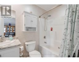 21 Kellestine Drive, Strathroycaradoc, ON N7G0C5 Photo 4