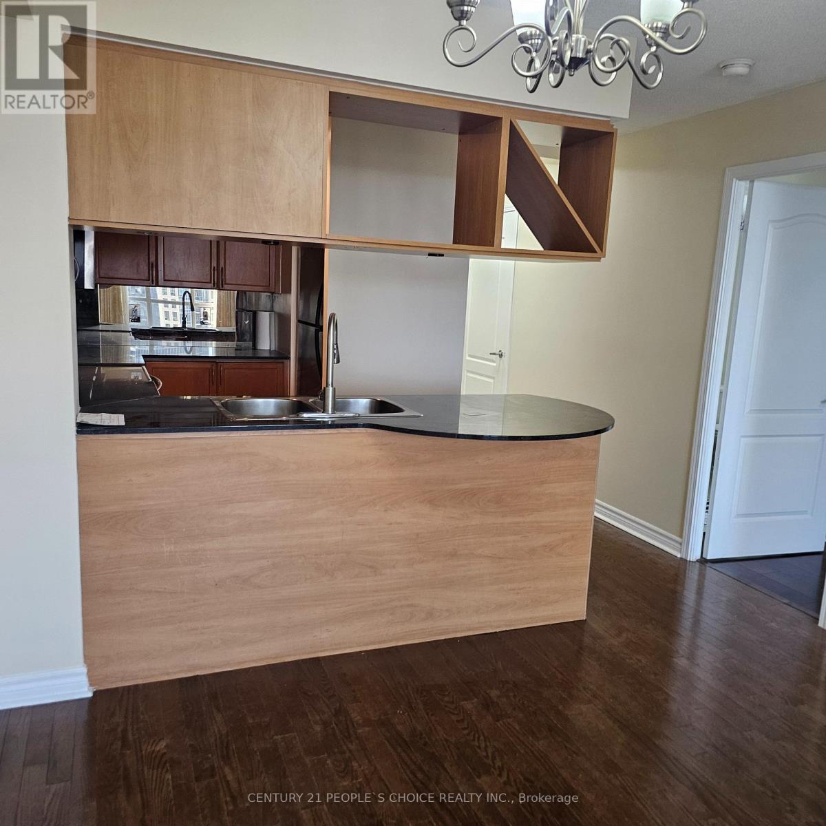 2401 4080 Living Arts Drive