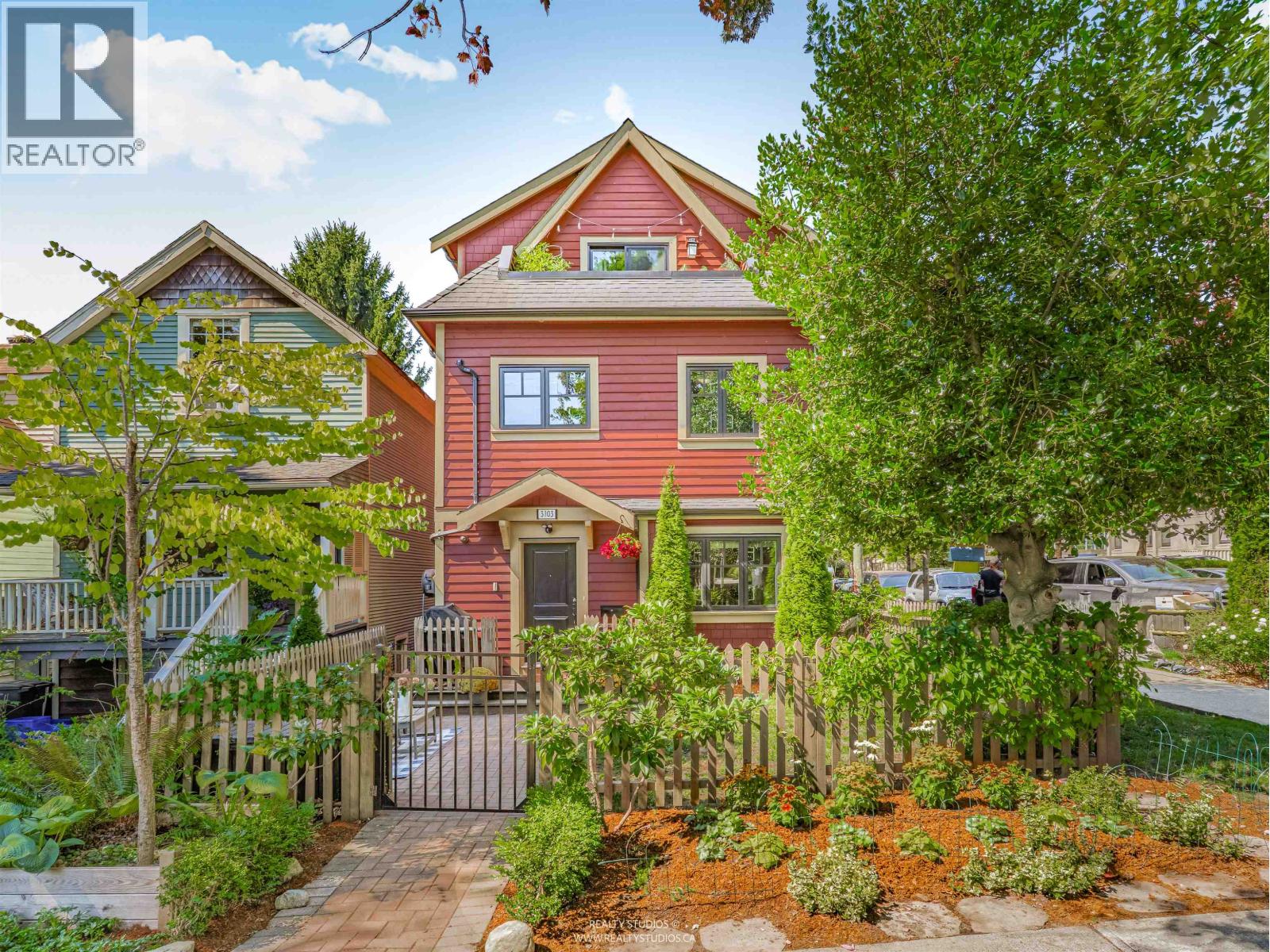 3103 St George Street