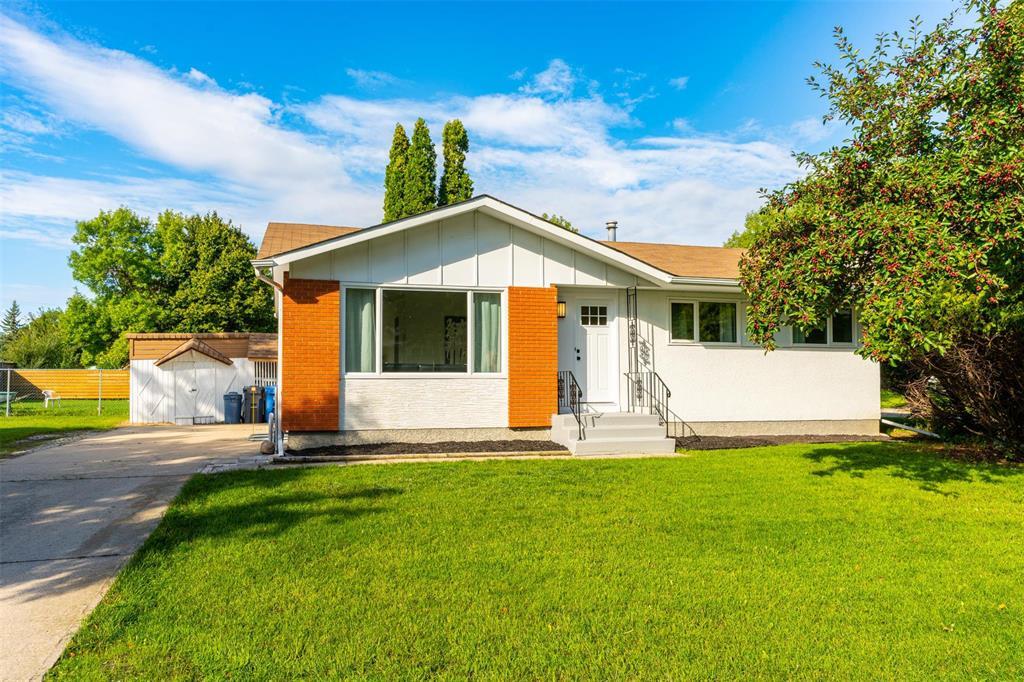 28 Mount Allison Bay