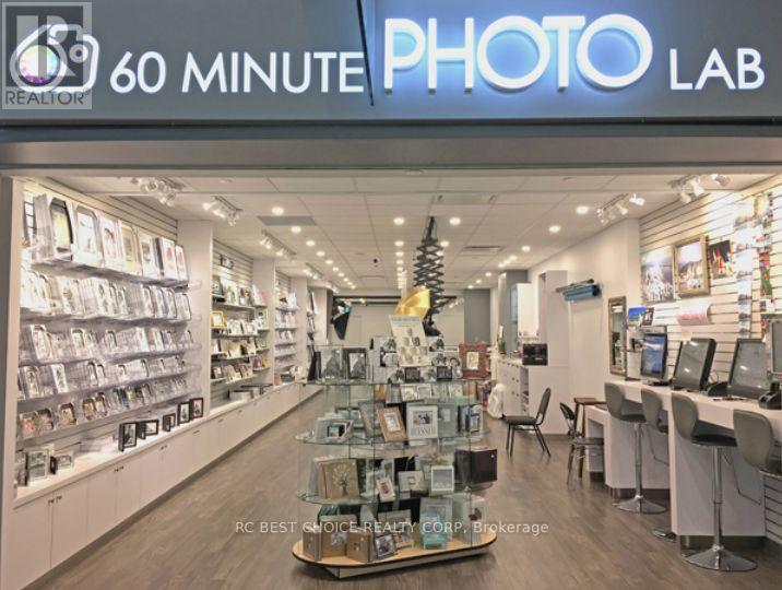 C 029 2300 Yonge Street
