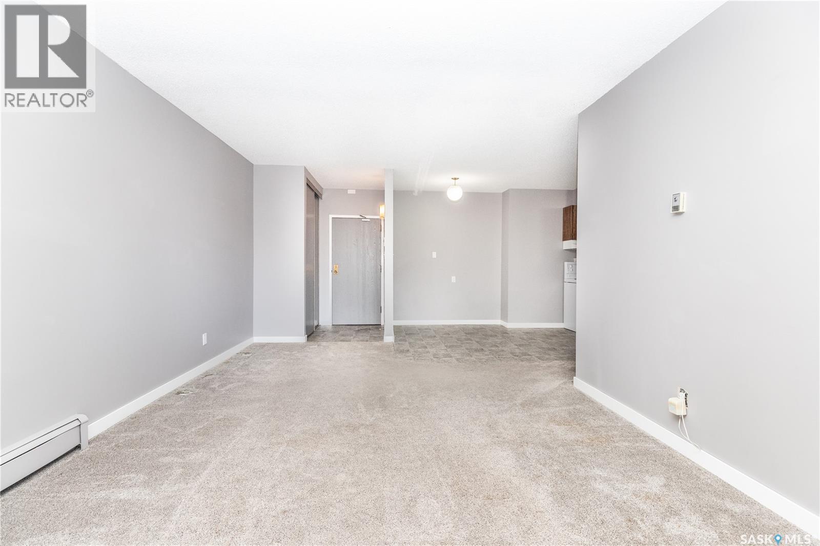 307 415 Tait Court
