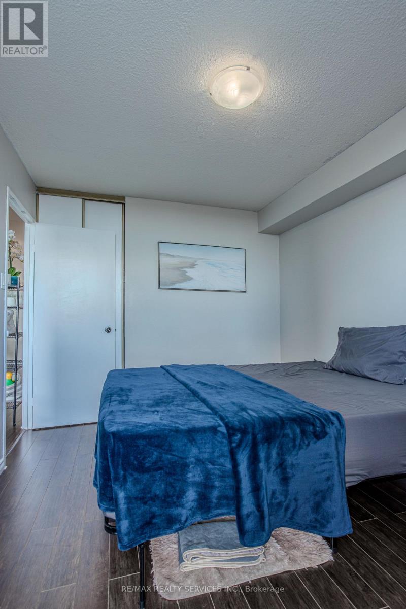1501 20 Mississauga Valley Boulevard