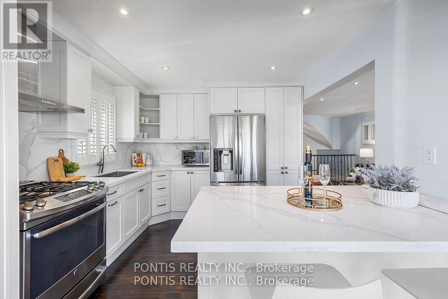 438 Aberfoyle Court