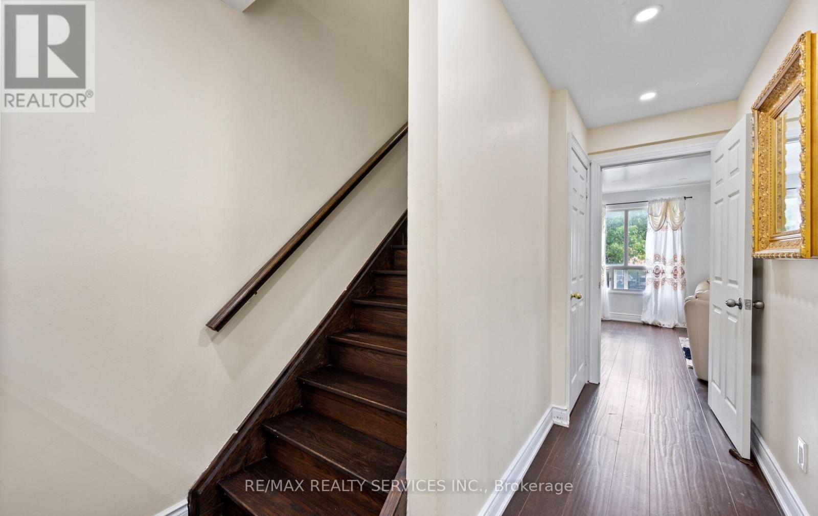 124 124 Baronwood Court