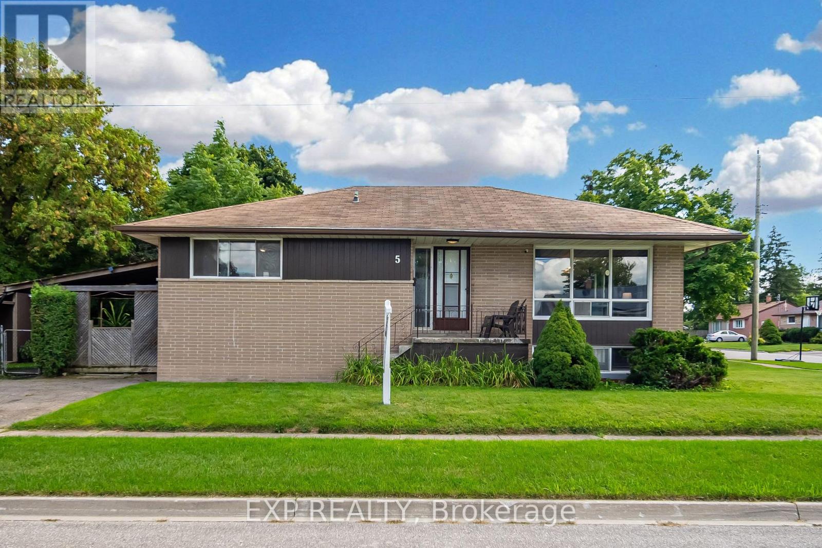 5 Gairey Drive