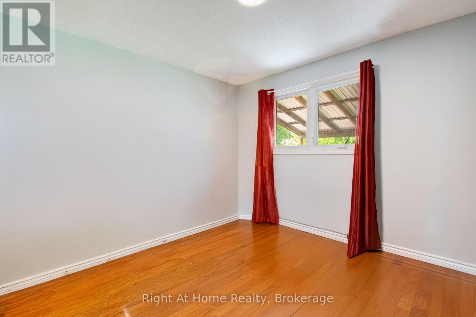 63 Martindale Crescent