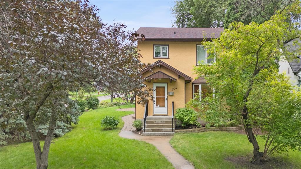 206 Balfour Avenue