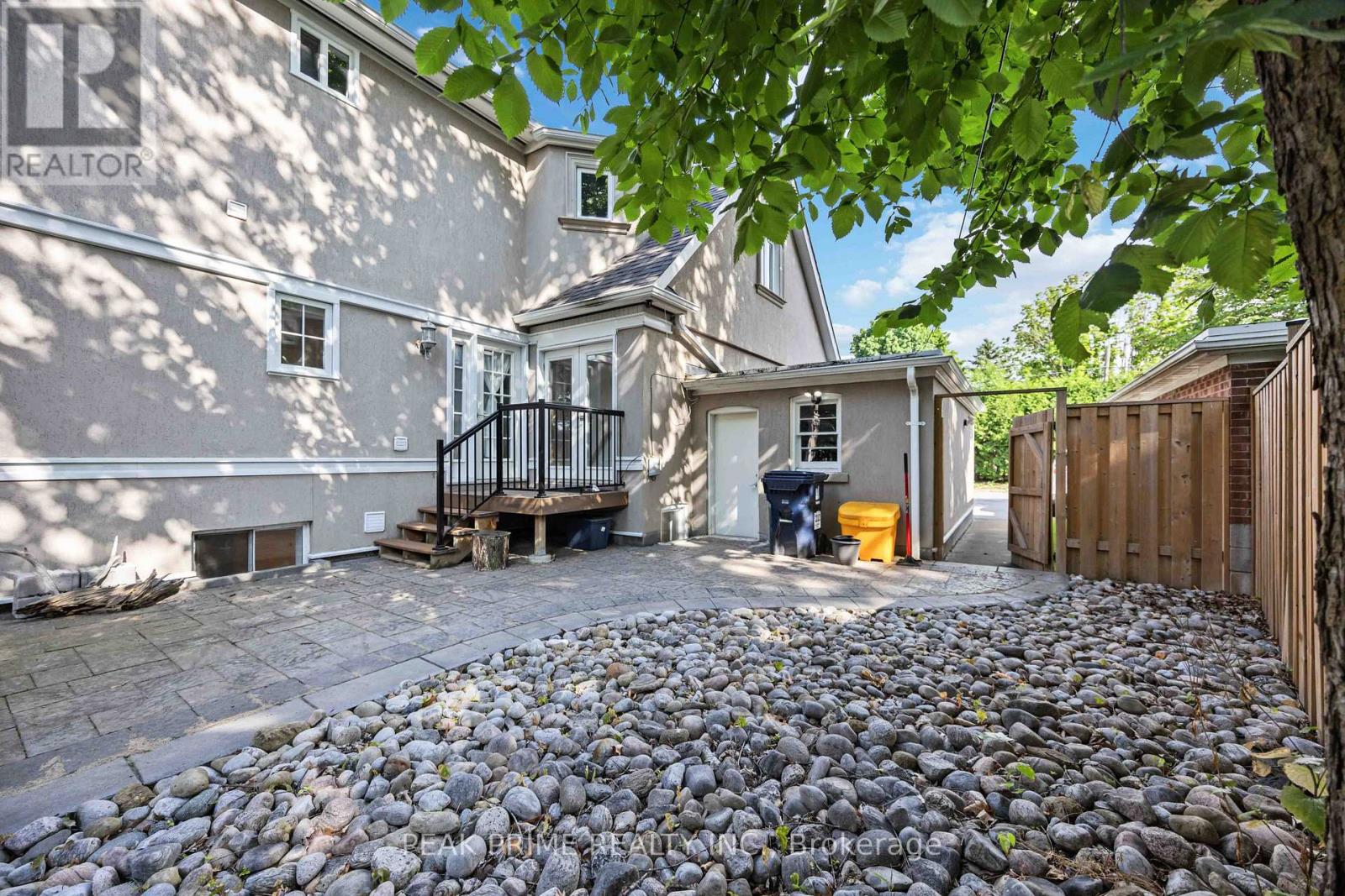 Bsmt 211 Glendora Avenue