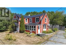 Living room - 10524 Highway 8, Harmony Mills, NS B0T1B0 Photo 3