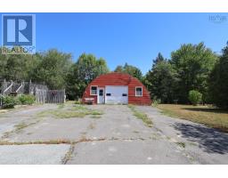 Laundry room - 10524 Highway 8, Harmony Mills, NS B0T1B0 Photo 5