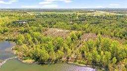 2111 Burton Avenue, East St Paul, MB R2E0J8 Photo 2