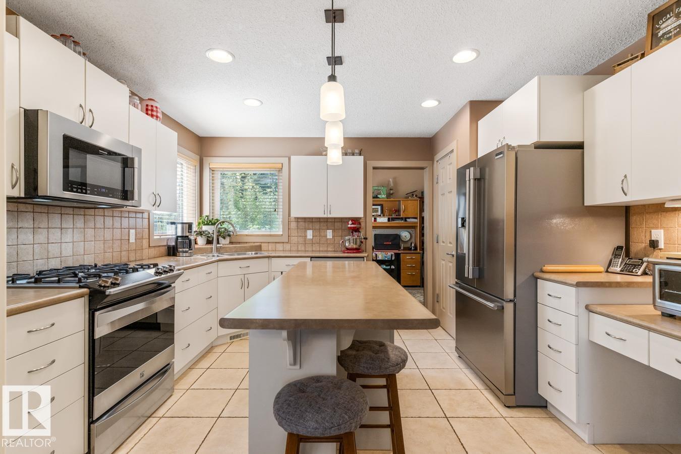 3 Promenade Pl