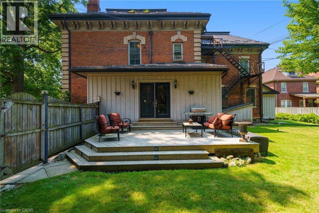 275 Cumberland Avenue