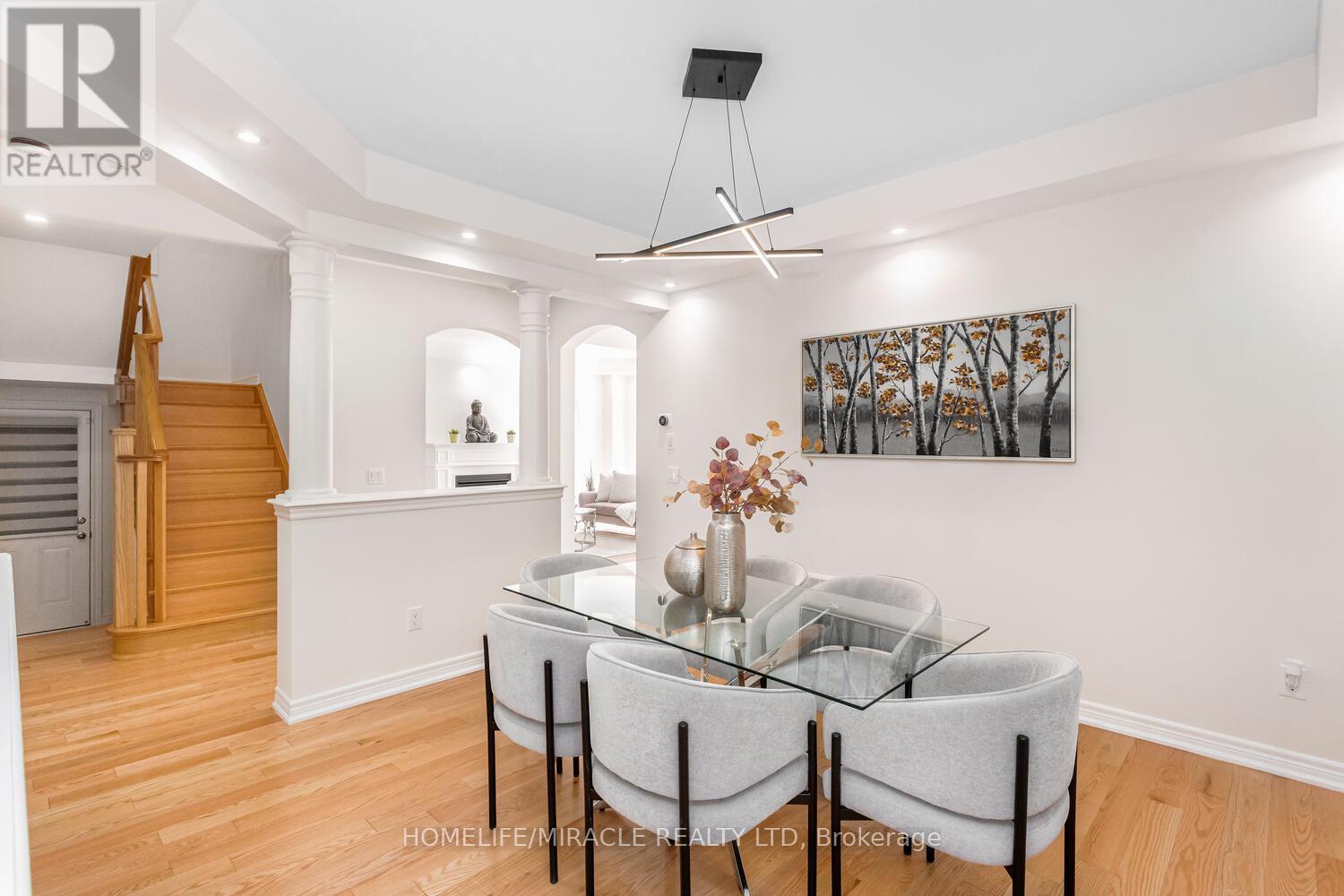 10 Elverton Crescent