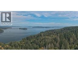 672 Isabella Point Road, Salt Spring Island, BC V8K1V6 Photo 2
