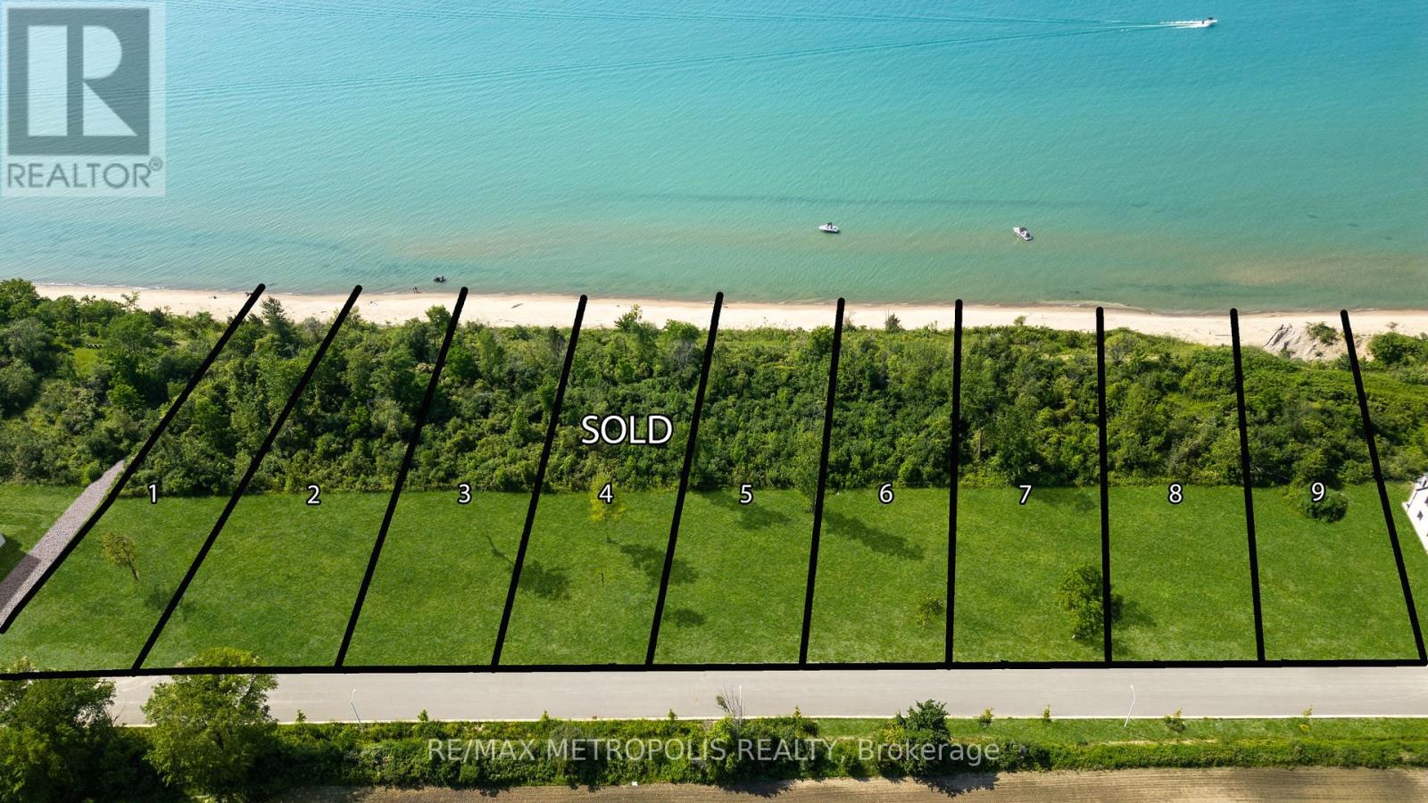 7057 Blue Coast Heights