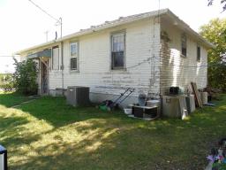 Living room - 205 Charles Avenue W, Morris, MB R0G1K0 Photo 3