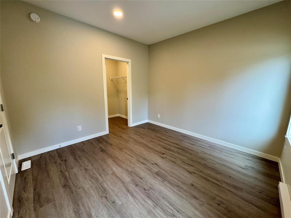 1 2 19 Regal Avenue
