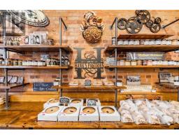 204 Queens Street, Scugog, ON L9L1B9 Photo 3