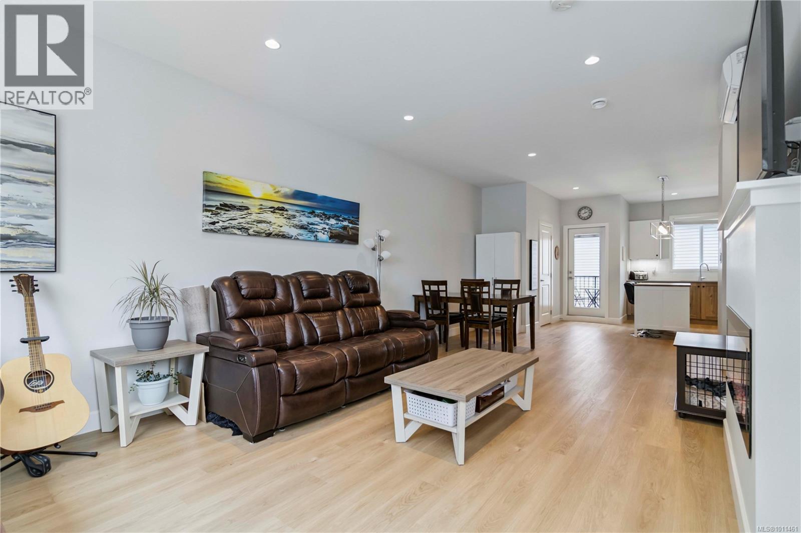 605 3351 Luxton Rd