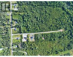 7 Crest Avenue, Heathland, NB E3L5C1 Photo 2