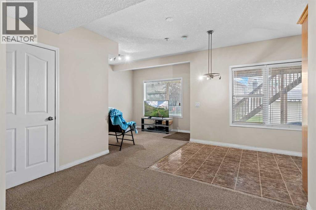 216 Coral Reef Manor Ne